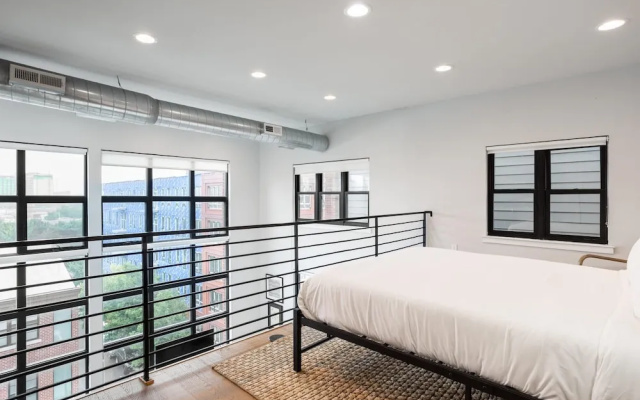 photo 3 of Sosuite Corner 2BR Loft w W D Shared Roofdeck