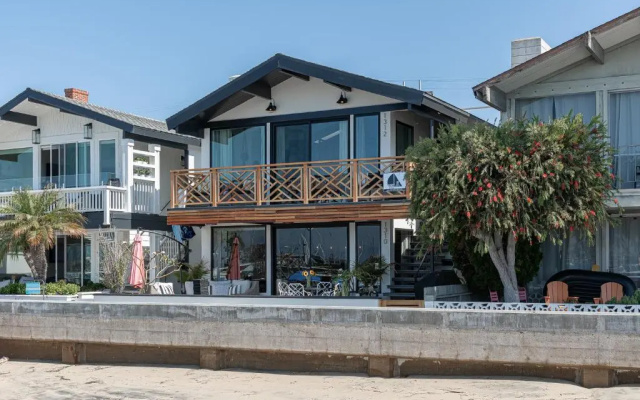 photo 4 of South Bayfront Entire Home 6 bed / 4.5 bath