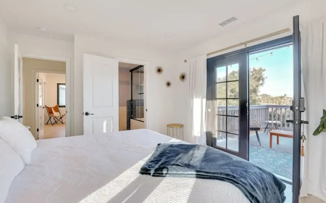 photo 2 of South Oceanside Gem w/ Pool & Spa - 2 Mi to Beach!