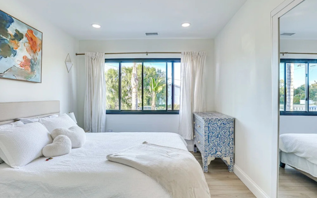 photo 4 of South Oceanside Gem w/ Pool & Spa - 2 Mi to Beach!