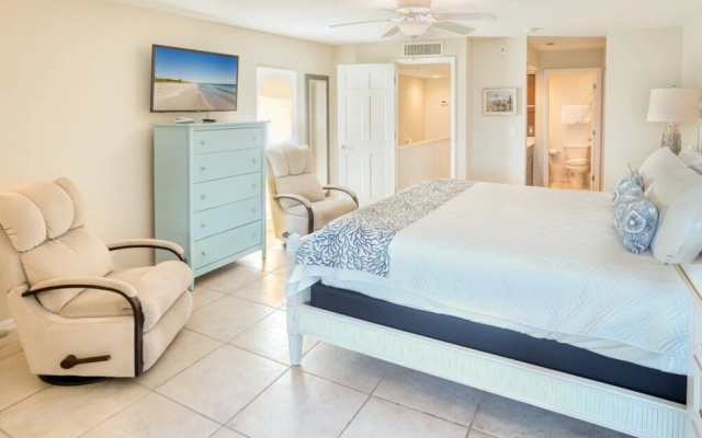 photo 3 of South Seas Bayside Villa 5344 3 Bedroom Condo by Redawning