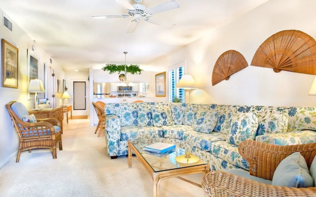 photo 2 of South Seas Beach Cottage 1414