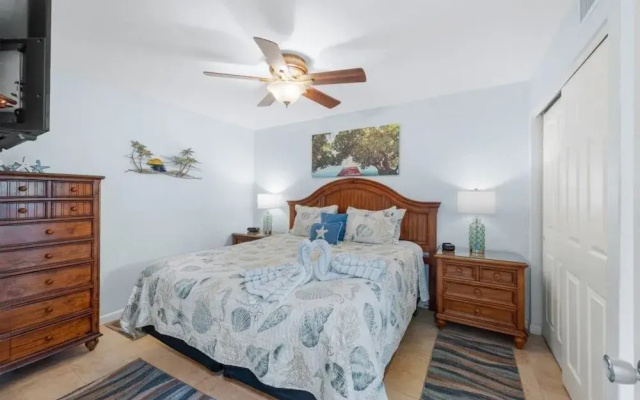 photo 2 of South Seas Beach Villa 2412 1 Bedroom Condo by RedAwning