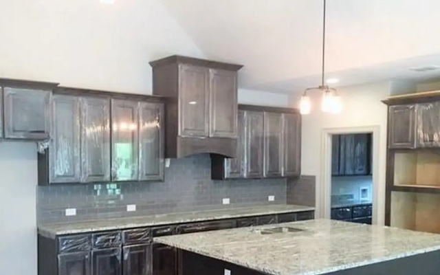 photo 3 of Southern Comfort RR7252 Apartment 4 New