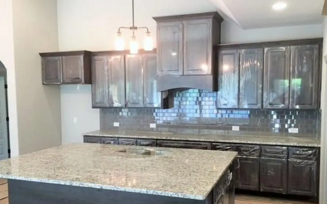 photo 4 of Southern Comfort RR7252 Apartment 4 New