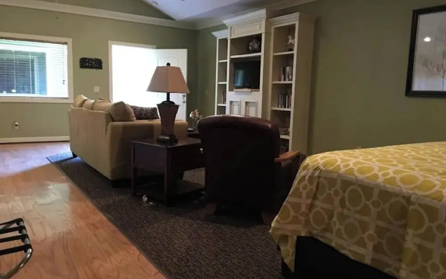 photo 3 of Southern Comfort Suites