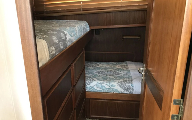photo 2 of Southern Comfort Yacht