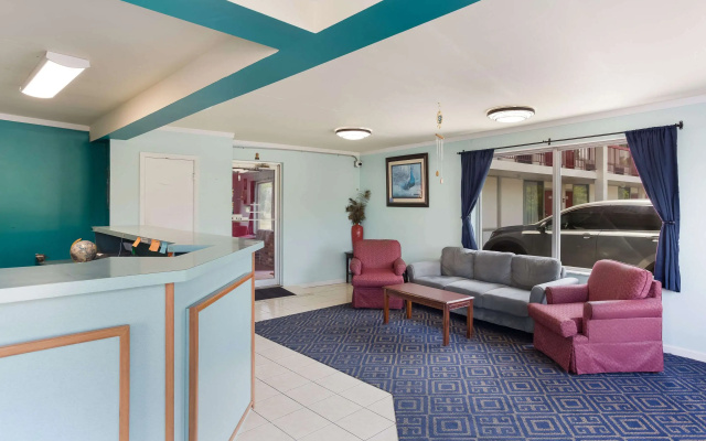 photo 4 of Rodeway Inn South Point
