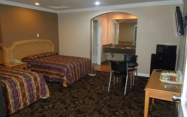 photo 2 of Southern Motel