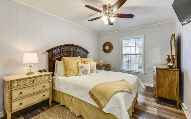photo 4 of Southern Tranquility by Book That Condo
