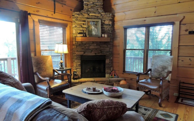 photo 2 of Southern View - 2 Br Cabin