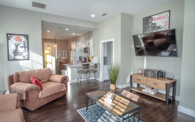 photo 3 of Southtown Classic 3BR/2BA mins from Downtown