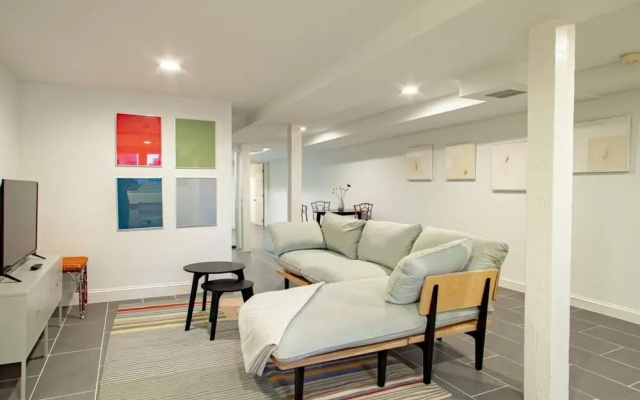 photo 4 of Spacious 1BR NW Garden Apartment Walker s Dream