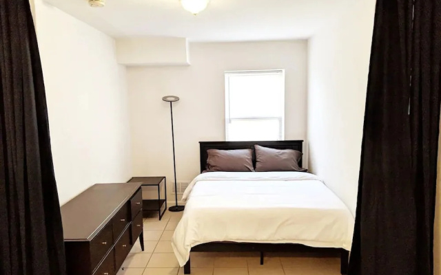 photo 2 of Spacious 2 Br Apt! 20 Min To Time Sq / Manhattan! 2 Bedroom Apts