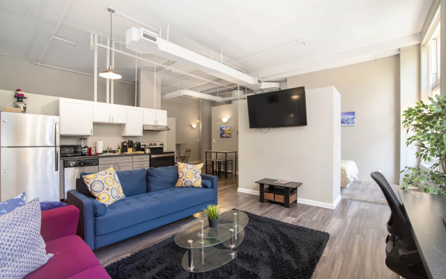 photo 5 of Spacious 2 BR Apt - Loft Style and Open Plan!