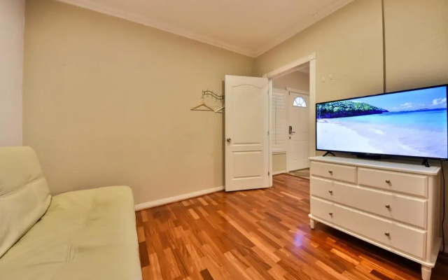 photo 2 of Spacious 2BD Home Next to Disneyland - Sleeps 6