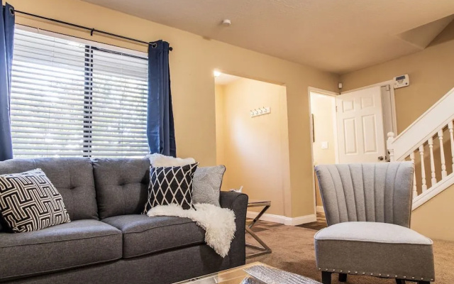 photo 2 of Spacious 2-bedroom in San Pablo