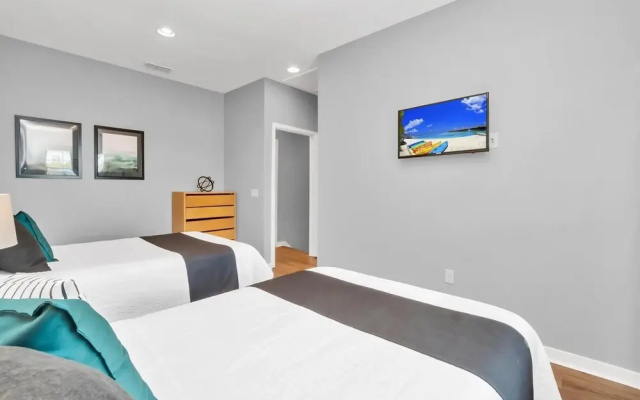 photo 2 of Spacious 2BR Townhome With Resort Access - Near Disney