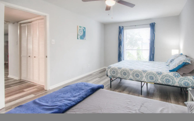 photo 4 of Spacious 3 BR, 2 BA Condo near Med Center & NRG