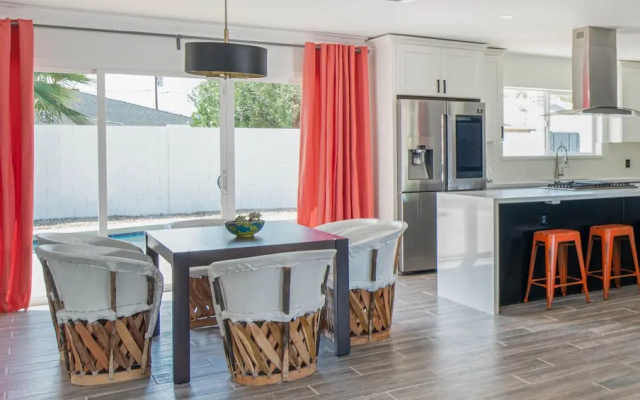 photo 5 of Spacious 4BR Near Old Town by WanderJaunt