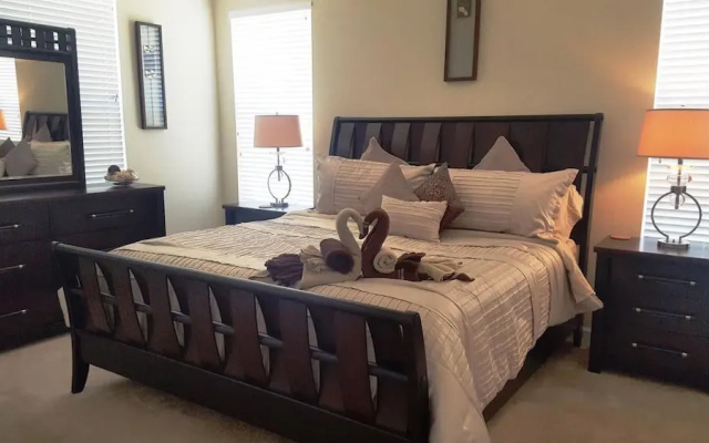 photo 5 of Spacious 6 Bedroom Villa