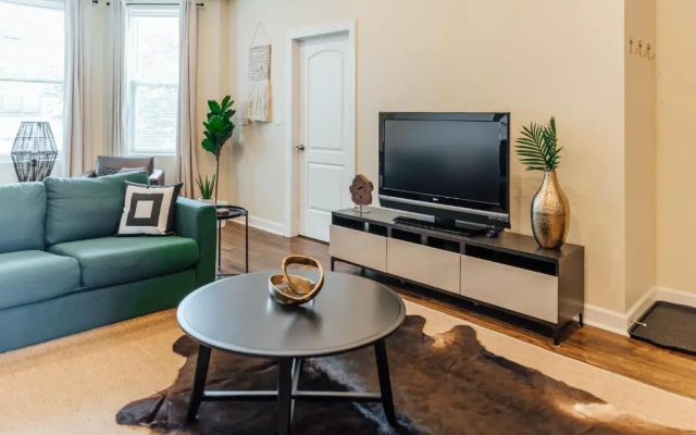 photo 4 of Spacious and Airy Apartment for Big Groups!