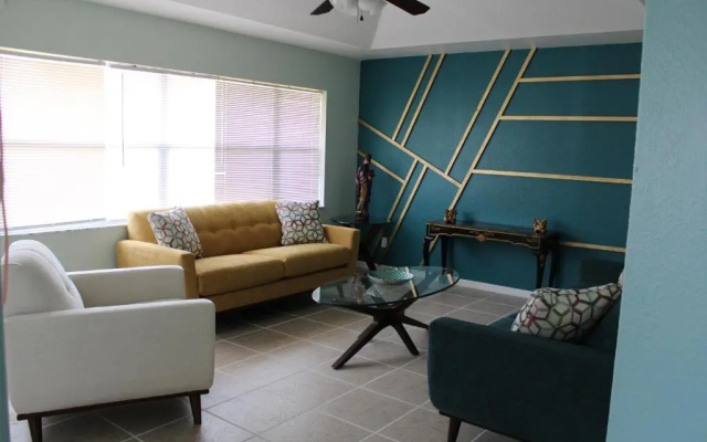 photo 4 of Spacious and private pool house, 15 min to beach