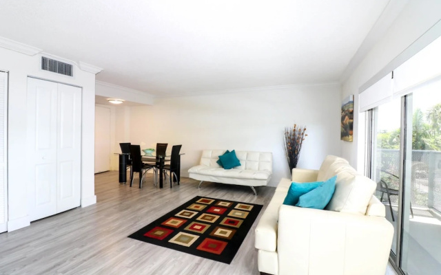 photo 2 of Spacious Apartment with Marina Views