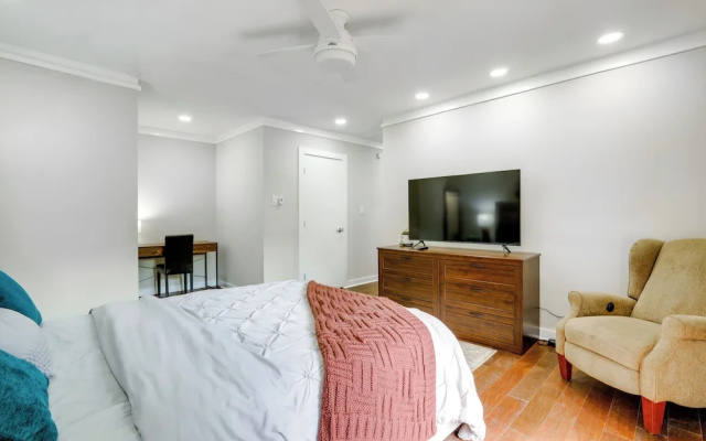 photo 4 of Spacious Atlanta Home w/ Yard ~ 9 Mi to Downtown