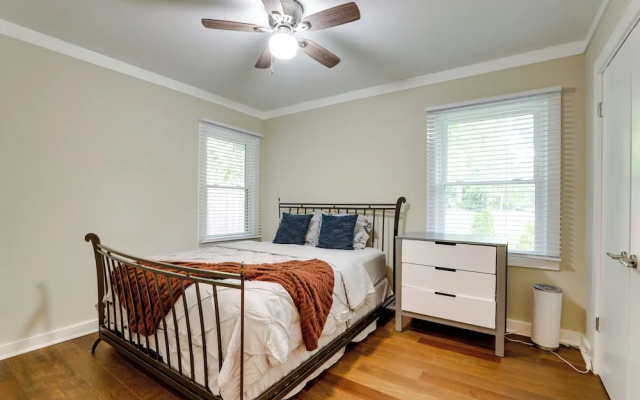 photo 5 of Spacious Atlanta Home w/ Yard ~ 9 Mi to Downtown