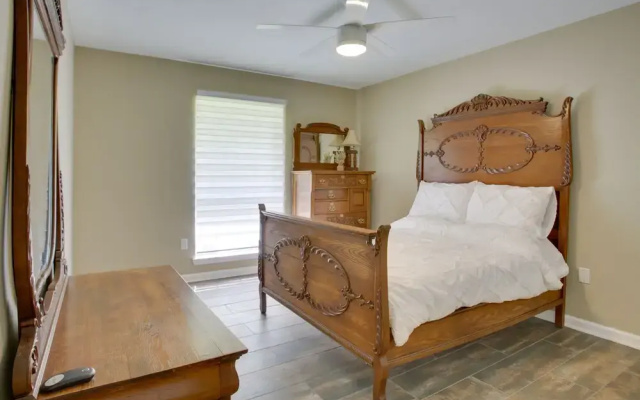 photo 3 of Spacious Baton Rouge Home Rental: 12 Mi to Lsu!
