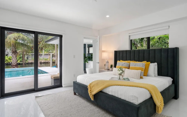 photo 2 of Peaceful 3BD Family House With Pool