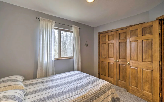 photo 4 of Spacious Buckeye Lake Home w/ Hot Tub & Fire Pit!