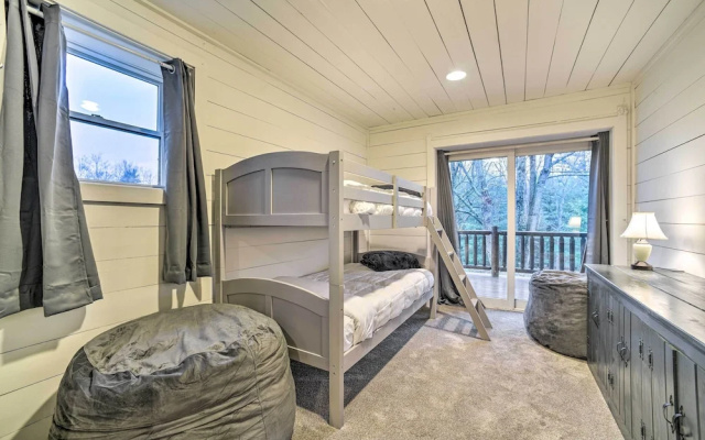 photo 4 of Spacious Cabin w/ Decks Near Saratoga Race Course!