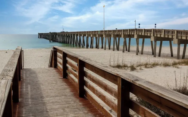 photo 5 of Spacious Comforts ~ 4br/4ba ~ Perfect for Family - Private Home in Pcb!
