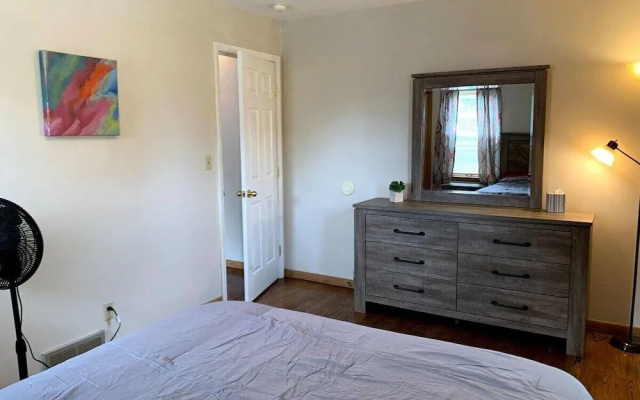 photo 2 of Spacious, Cozy 2 bed Home Near the Stadiums!
