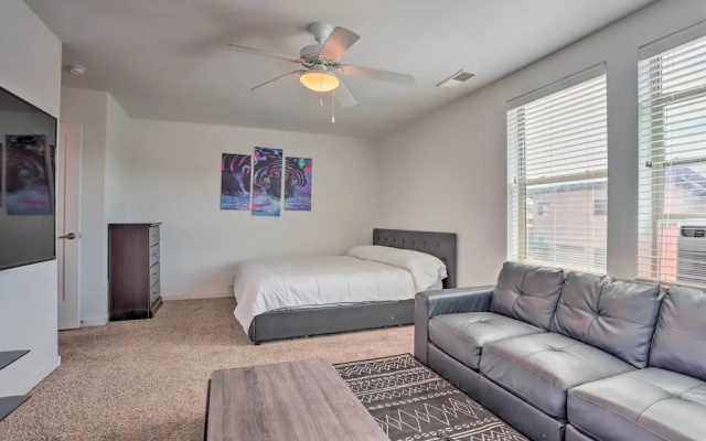 photo 3 of Spacious Denver Townhome Near Central Park!