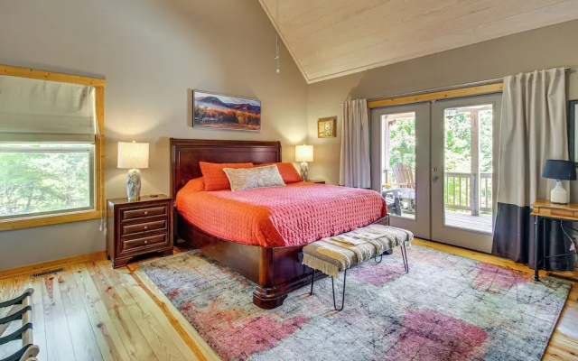 photo 4 of Ellijay Cabin w/ Hot Tub & Mountain Views