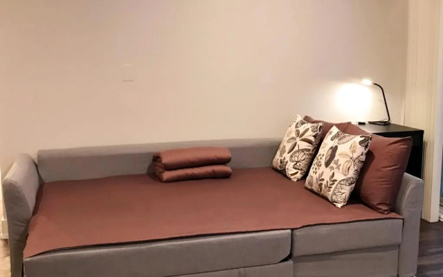 photo 3 of Spacious Entire Apt w Parking in Arts District DTLA B5