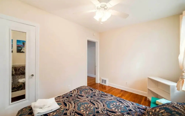 photo 4 of Ferndale Apartment w/ Yard - Near the Detroit Zoo!