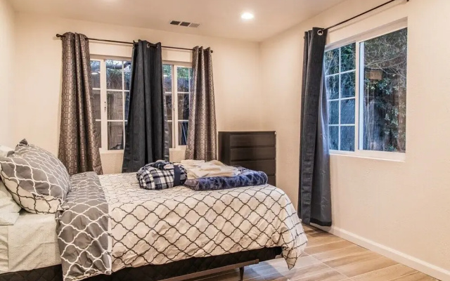 photo 4 of Spacious Four Bedroom In Concord