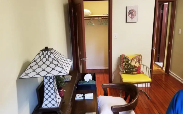 photo 5 of Spacious Fully Furnished Harlem Apartment Near Morningside Park