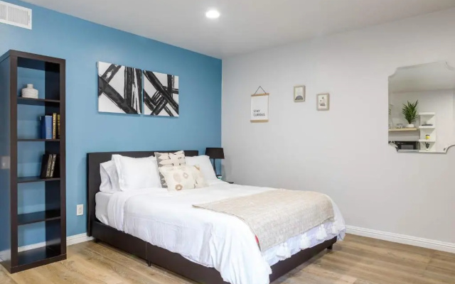 photo 2 of Spacious Guest Studio with Private Entry