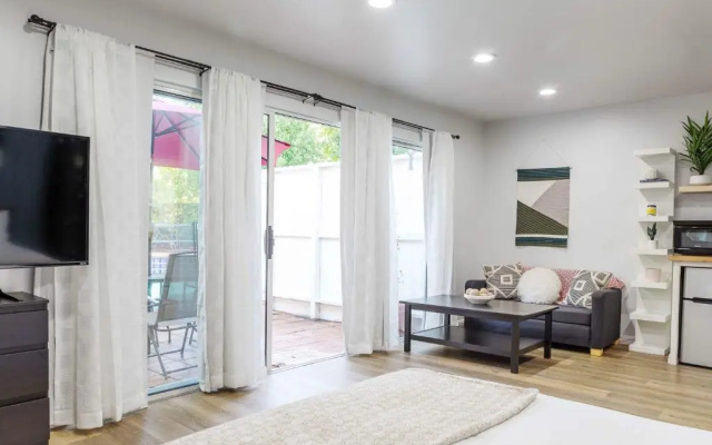 photo 4 of Spacious Guest Studio with Private Entry