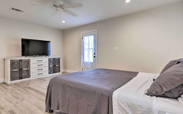 photo 3 of Spacious Gulfport Home w/ Yard: 1 Mi to Beach