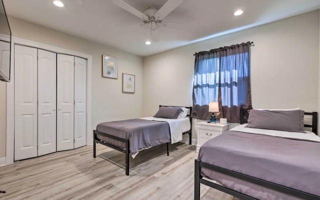 photo 5 of Spacious Gulfport Home w/ Yard: 1 Mi to Beach