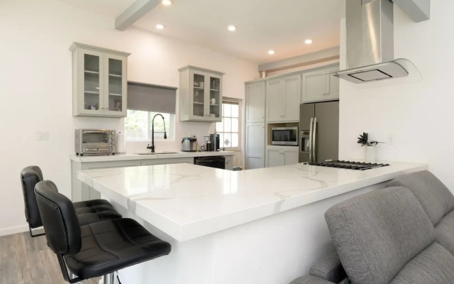 photo 4 of Spacious House on Melrose w Private Backyard Gym