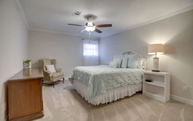 photo 2 of Poolside Oasis Near Medical Center & NRG Stadium!