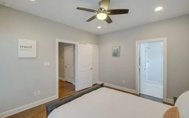 photo 5 of Spacious Houston Townhome ~ 5 Mi to Downtown!