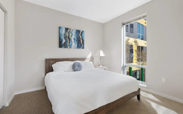 photo 5 of Spacious Insta-worthy Oasis steps from Night Life 360